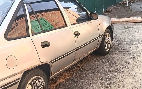 Daewoo Nexia I рестайлинг, 2003 год, 120 000 рублей, 11 фотография
