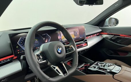 BMW 5 серия, 2025 год, 8 880 000 рублей, 8 фотография
