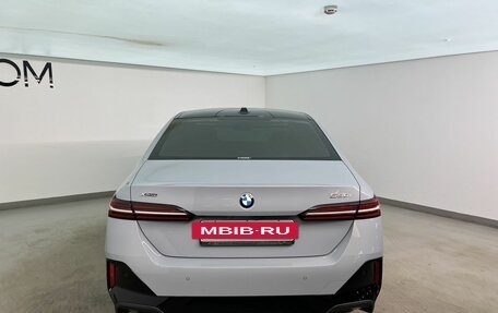 BMW 5 серия, 2025 год, 8 880 000 рублей, 4 фотография