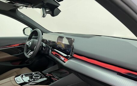 BMW 5 серия, 2025 год, 8 880 000 рублей, 12 фотография