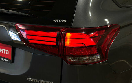 Mitsubishi Outlander III рестайлинг 3, 2018 год, 2 100 000 рублей, 8 фотография