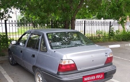 Daewoo Nexia I рестайлинг, 1998 год, 110 000 рублей, 2 фотография