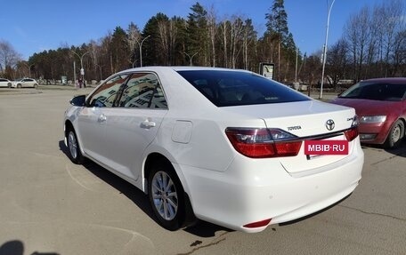 Toyota Camry, 2015 год, 2 250 000 рублей, 5 фотография