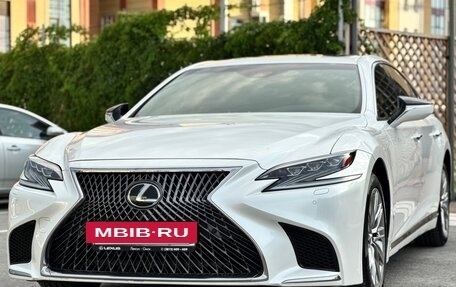 Lexus LS IV, 2018 год, 4 990 000 рублей, 3 фотография
