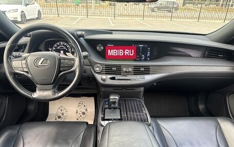 Lexus LS IV, 2018 год, 4 990 000 рублей, 34 фотография