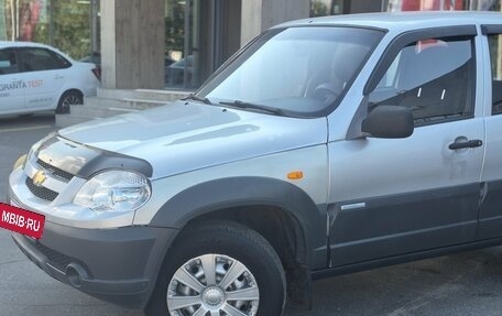 Chevrolet Niva I рестайлинг, 2009 год, 299 000 рублей, 2 фотография