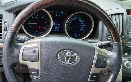 Toyota Land Cruiser 200, 2010 год, 3 499 999 рублей, 8 фотография