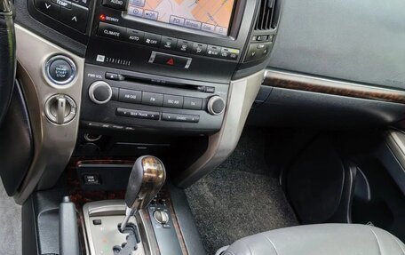 Toyota Land Cruiser 200, 2010 год, 3 499 999 рублей, 11 фотография