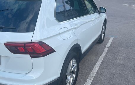 Volkswagen Tiguan II, 2021 год, 2 500 000 рублей, 4 фотография