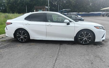 Toyota Camry, 2019 год, 1 050 000 рублей, 6 фотография