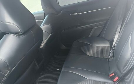 Toyota Camry, 2019 год, 1 050 000 рублей, 3 фотография