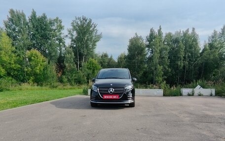 Mercedes-Benz V-Класс, 2024 год, 10 300 000 рублей, 1 фотография