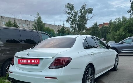 Mercedes-Benz E-Класс, 2018 год, 3 250 000 рублей, 3 фотография