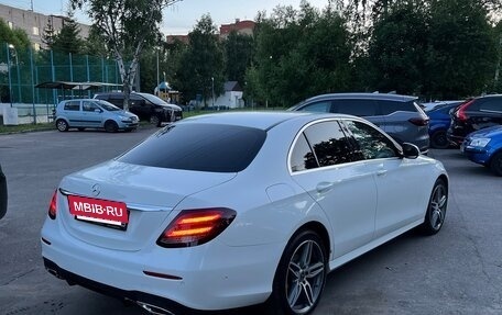 Mercedes-Benz E-Класс, 2018 год, 3 250 000 рублей, 8 фотография
