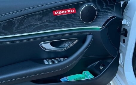 Mercedes-Benz E-Класс, 2018 год, 3 250 000 рублей, 17 фотография