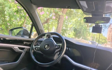 Volkswagen Touareg III, 2019 год, 4 200 000 рублей, 6 фотография
