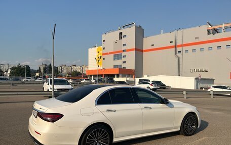Mercedes-Benz E-Класс, 2021 год, 4 250 000 рублей, 8 фотография