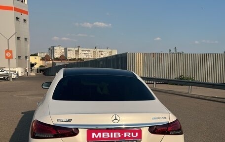 Mercedes-Benz E-Класс, 2021 год, 4 250 000 рублей, 5 фотография