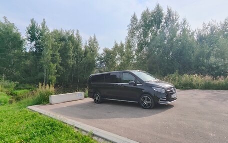 Mercedes-Benz V-Класс, 2024 год, 10 300 000 рублей, 4 фотография