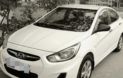 Hyundai Solaris II рестайлинг, 2011 год, 750 000 рублей, 1 фотография