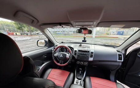 Mitsubishi Outlander III рестайлинг 3, 2007 год, 1 250 000 рублей, 9 фотография