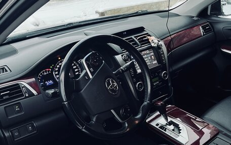 Toyota Camry, 2012 год, 1 890 000 рублей, 25 фотография