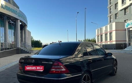 Mercedes-Benz C-Класс, 2004 год, 800 000 рублей, 5 фотография