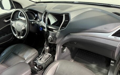 Hyundai Santa Fe III рестайлинг, 2017 год, 2 999 800 рублей, 3 фотография