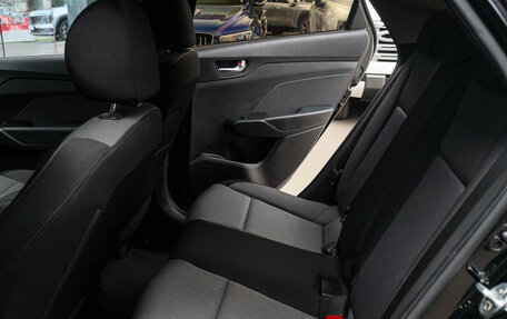 Hyundai Solaris II рестайлинг, 2018 год, 1 400 000 рублей, 9 фотография