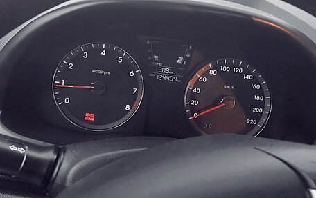 Hyundai Solaris II рестайлинг, 2011 год, 750 000 рублей, 3 фотография