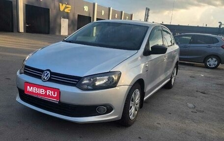 Volkswagen Polo VI (EU Market), 2013 год, 590 000 рублей, 6 фотография