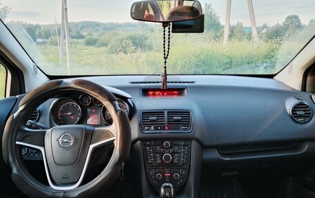 Opel Meriva, 2012 год, 600 000 рублей, 2 фотография
