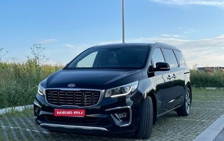 KIA Carnival III, 2019 год, 2 650 000 рублей, 1 фотография