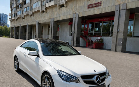 Mercedes-Benz E-Класс, 2015 год, 2 299 999 рублей, 10 фотография