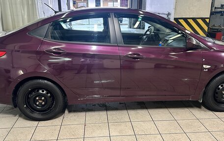 Hyundai Solaris II рестайлинг, 2012 год, 950 000 рублей, 5 фотография