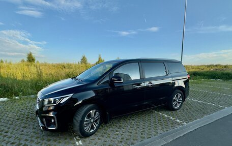 KIA Carnival III, 2019 год, 2 650 000 рублей, 16 фотография