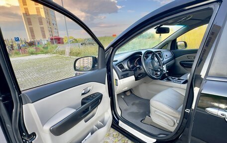 KIA Carnival III, 2019 год, 2 650 000 рублей, 18 фотография