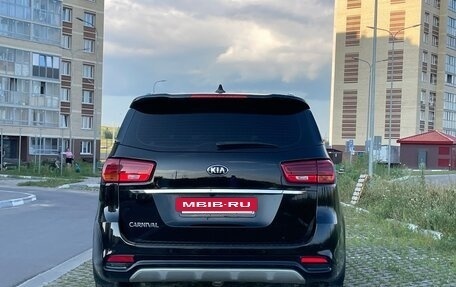 KIA Carnival III, 2019 год, 2 650 000 рублей, 10 фотография