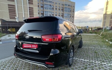 KIA Carnival III, 2019 год, 2 650 000 рублей, 11 фотография