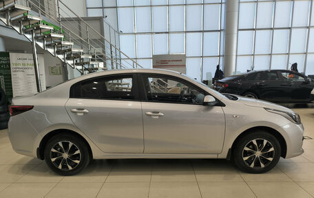 KIA Rio IV, 2018 год, 1 050 000 рублей, 8 фотография