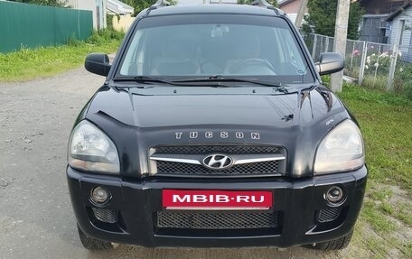 Hyundai Tucson III, 2008 год, 700 000 рублей, 2 фотография