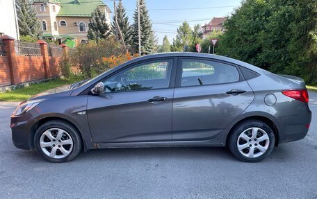 Hyundai Solaris II рестайлинг, 2012 год, 700 000 рублей, 7 фотография