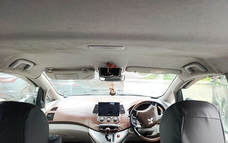 Mitsubishi Grandis, 2003 год, 430 000 рублей, 3 фотография