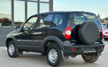 Chevrolet Niva I рестайлинг, 2018 год, 785 000 рублей, 4 фотография