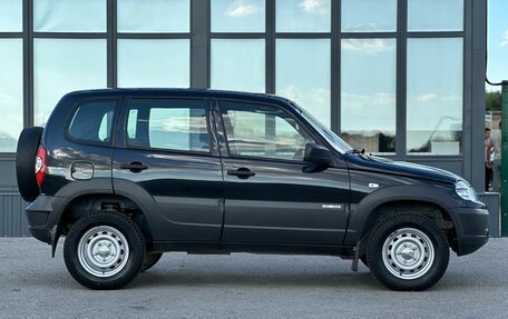 Chevrolet Niva I рестайлинг, 2018 год, 785 000 рублей, 7 фотография