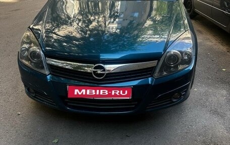 Opel Astra H, 2007 год, 550 000 рублей, 1 фотография