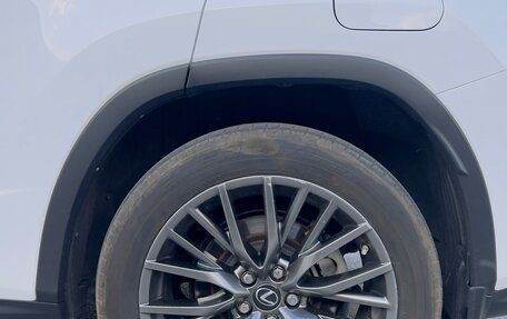 Lexus RX IV рестайлинг, 2017 год, 3 699 000 рублей, 8 фотография