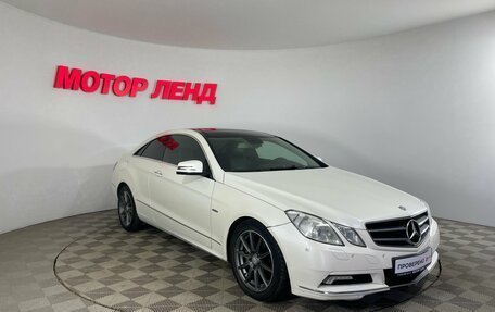 Mercedes-Benz E-Класс, 2010 год, 1 076 000 рублей, 3 фотография