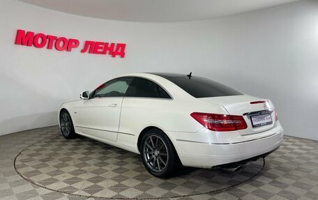 Mercedes-Benz E-Класс, 2010 год, 1 076 000 рублей, 5 фотография