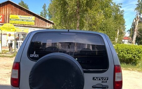 Chevrolet Niva I рестайлинг, 2005 год, 390 000 рублей, 3 фотография